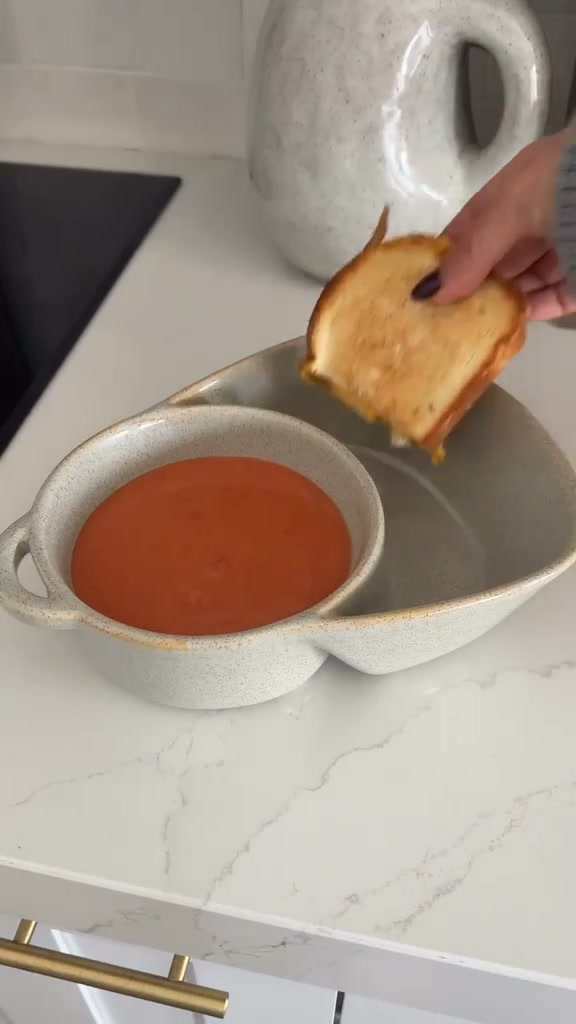 The Ultimate Soup & Sandwich Bowl
