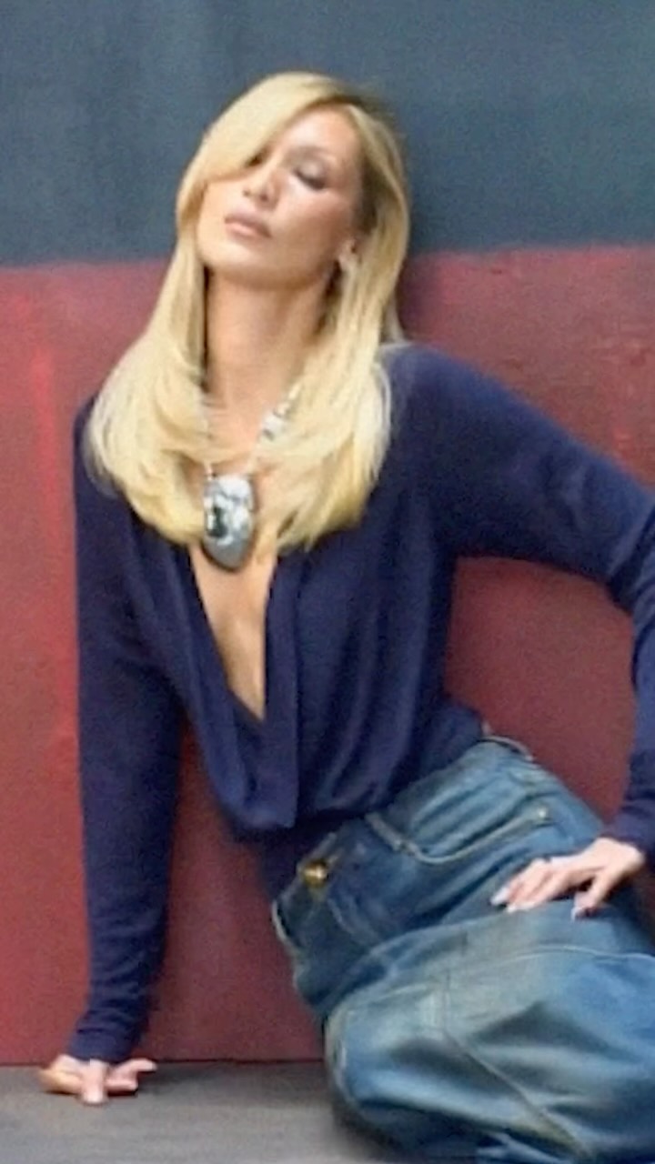 Wide-Leg Jeans With Striped Waistband