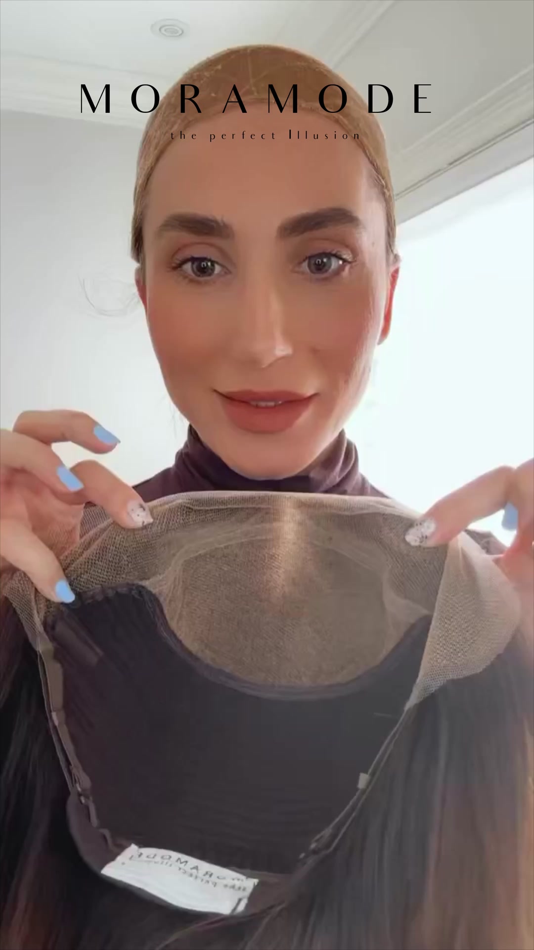 Anúncio de M O R A M O D E - The Perfect Illusion