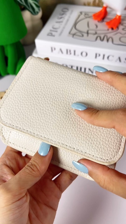 RFID Short Wallets for Women – Fashionable Card Holder with Key Ring & Coin Purse