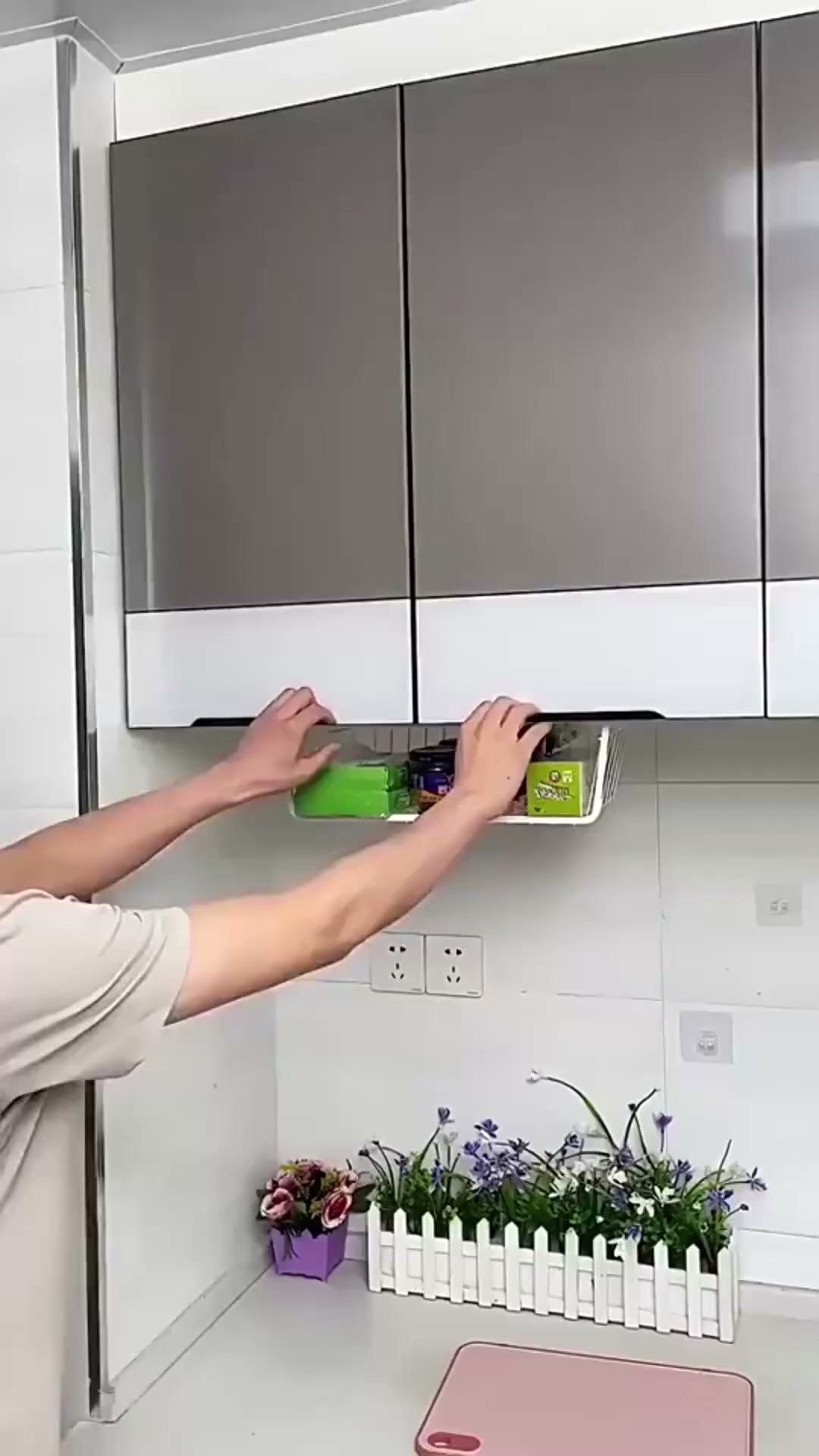 SpaceControl Hanging Shelf Rack