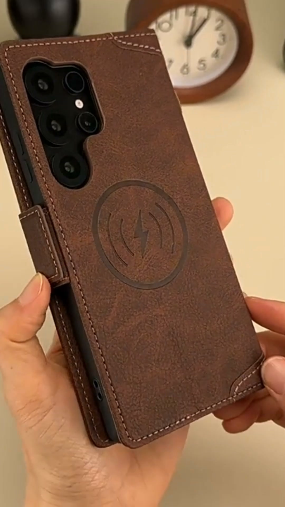 Supports wireless charging