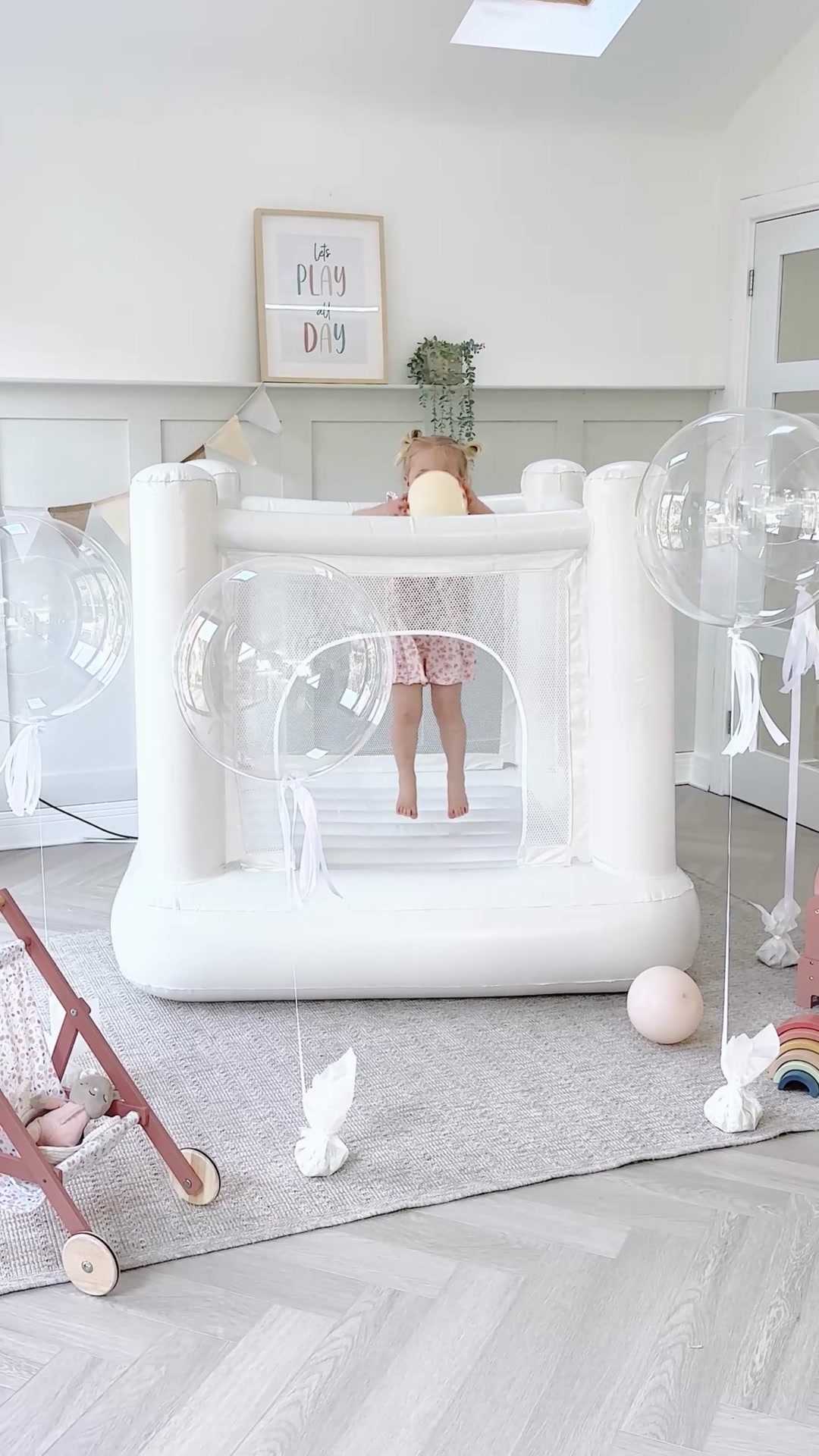 Modern Indoor Bounce House