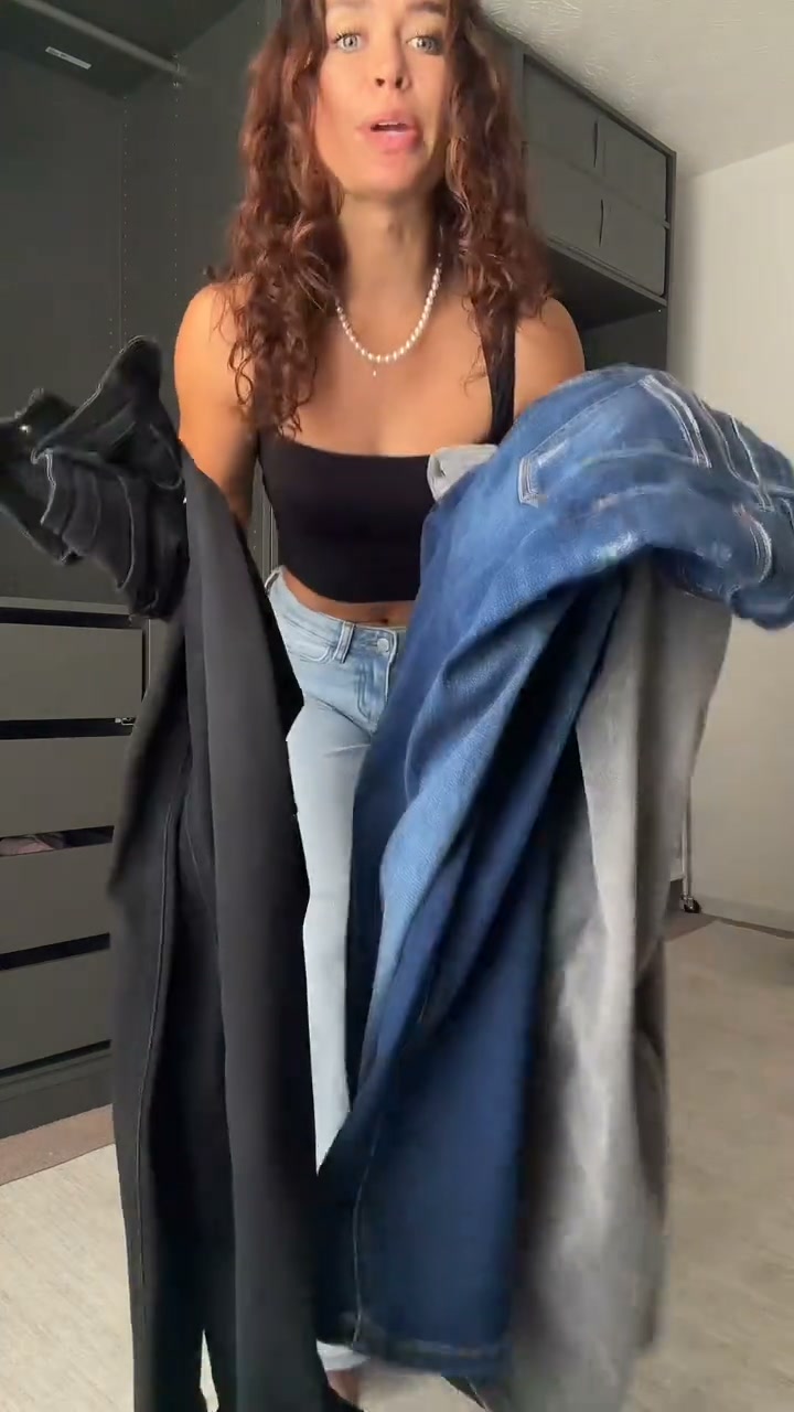 Anúncio de Female Apparel