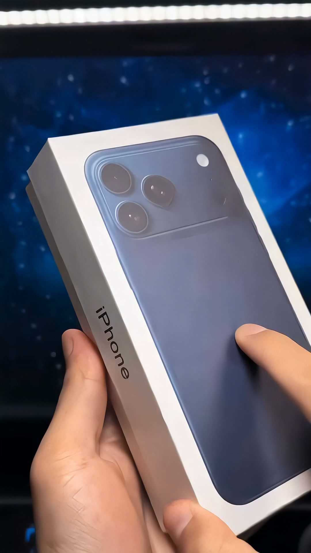iPhone 17 - Camera Bar Armor Case