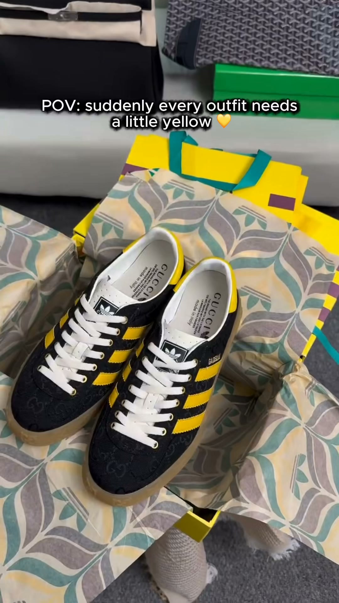 BLACK + YELLOW JUST HITS