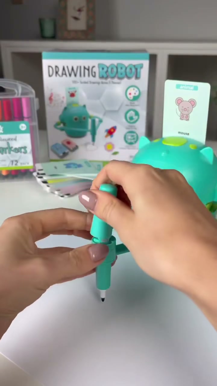 Crafty Co Drawing Robot