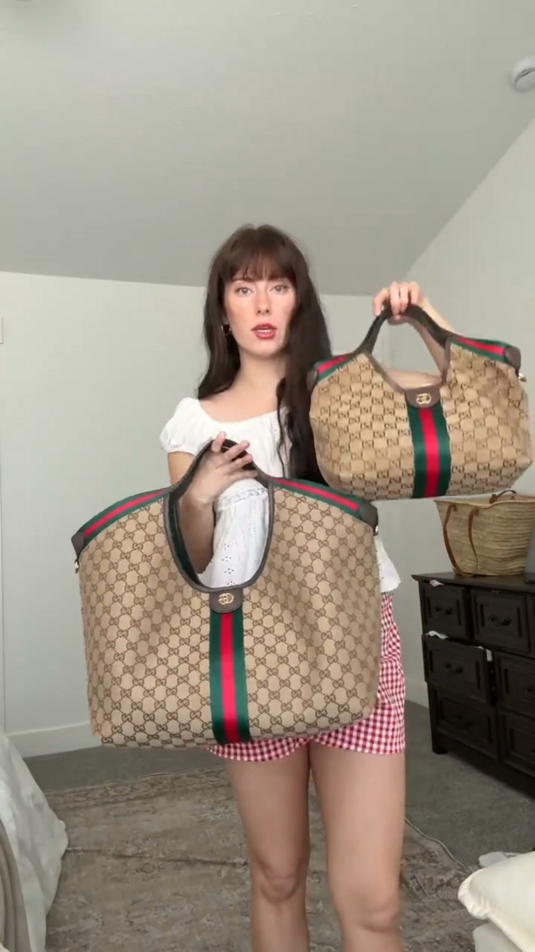 Spacious Retro Print Commute & Travel Handbag