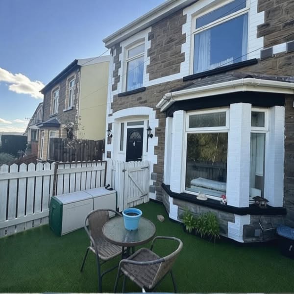 Aberbeeg Road, Abertillery