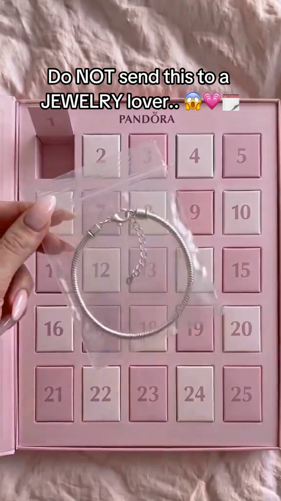 24‑Day Handcrafted Jewelry & Accessories Advent Calendar