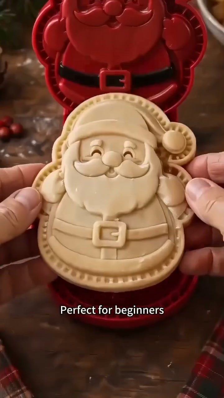16-Design Christmas Mini Pie Mold Collection