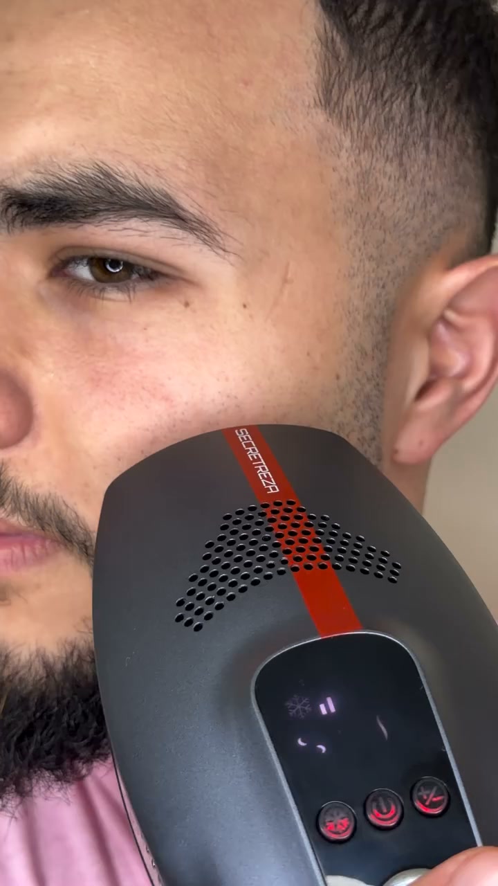 Keep Your Beard & Neckline Fresh