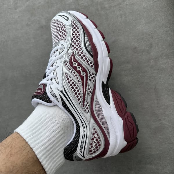 Saucony ProGrid Omni 9 OG White Maroon — View 1