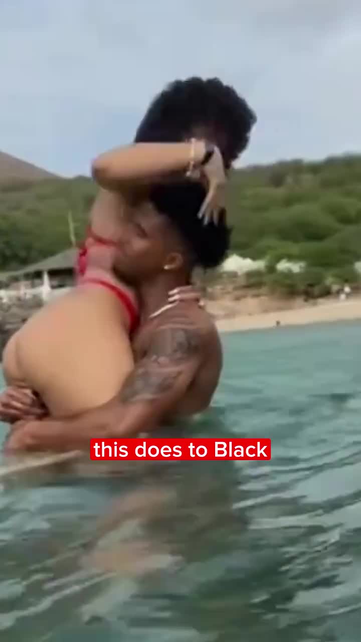 Anúncio de Mia Samari Justin