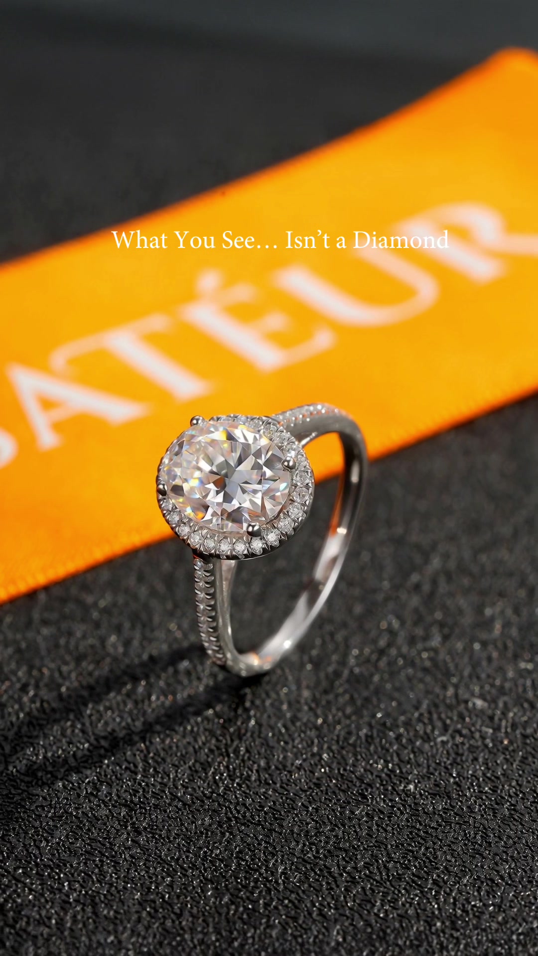 Oval Masterpiece. Flawless Forever.