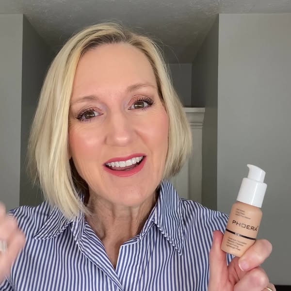Women Over 45 Get Full Foundation Coverage Without Caking or Skin Irritation