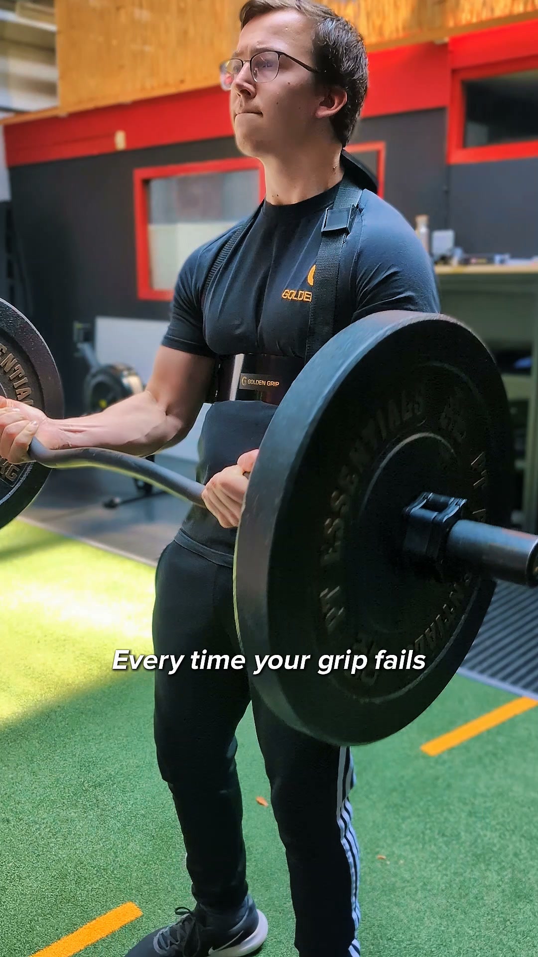 Golden Grip Thumb War