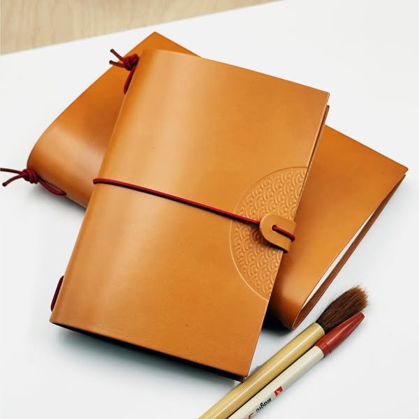 Meet Passenger Leather Cover with Notebook