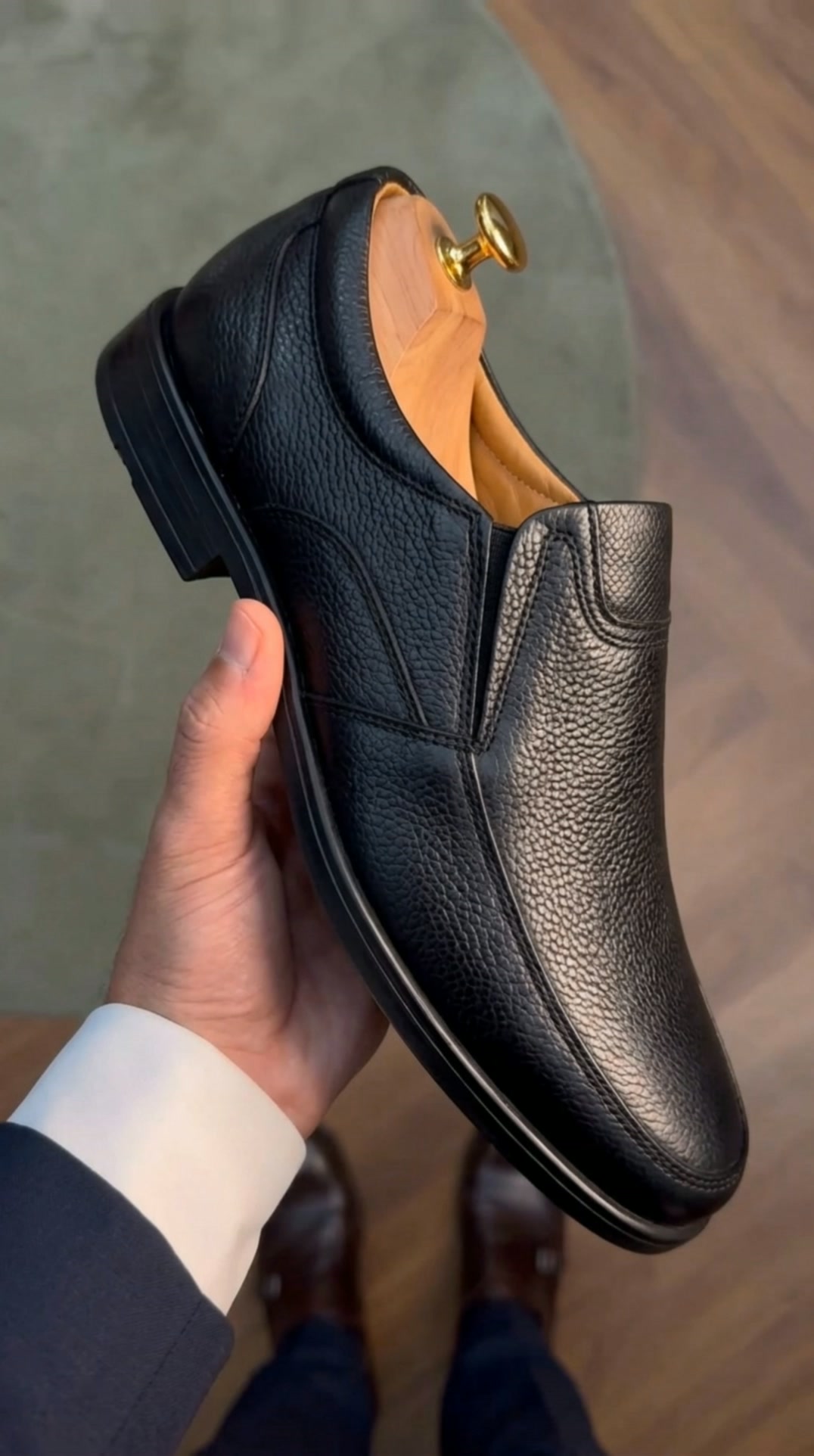 More Than 60% OFF — Final Pairs