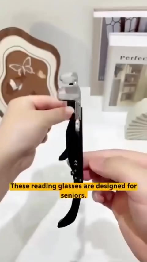 Foldable Anti-Blue Light Reading Glasses with Case