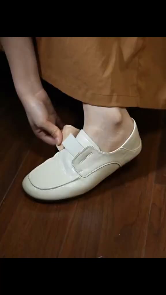 Easy Slip-On Leather Loafers with Clean Stitched Details