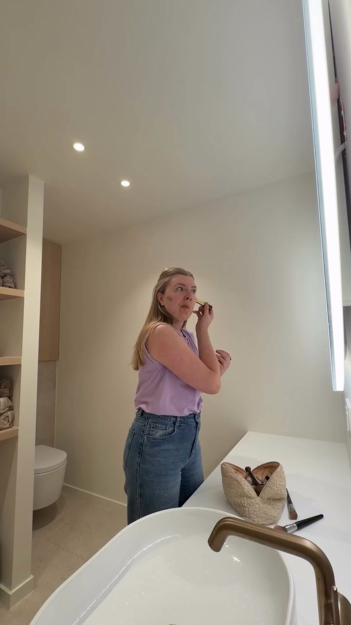 Roosfleurig. Waar fashion & beauty samenkomen.
