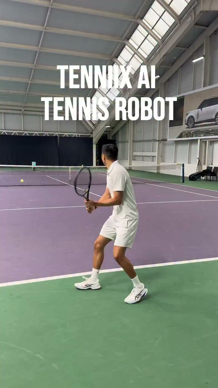 World's 1st AI Tennis Robot