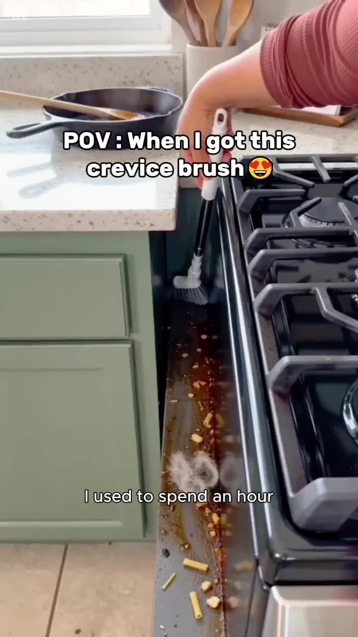 Extendable Crevice Gap Cleaning Brush