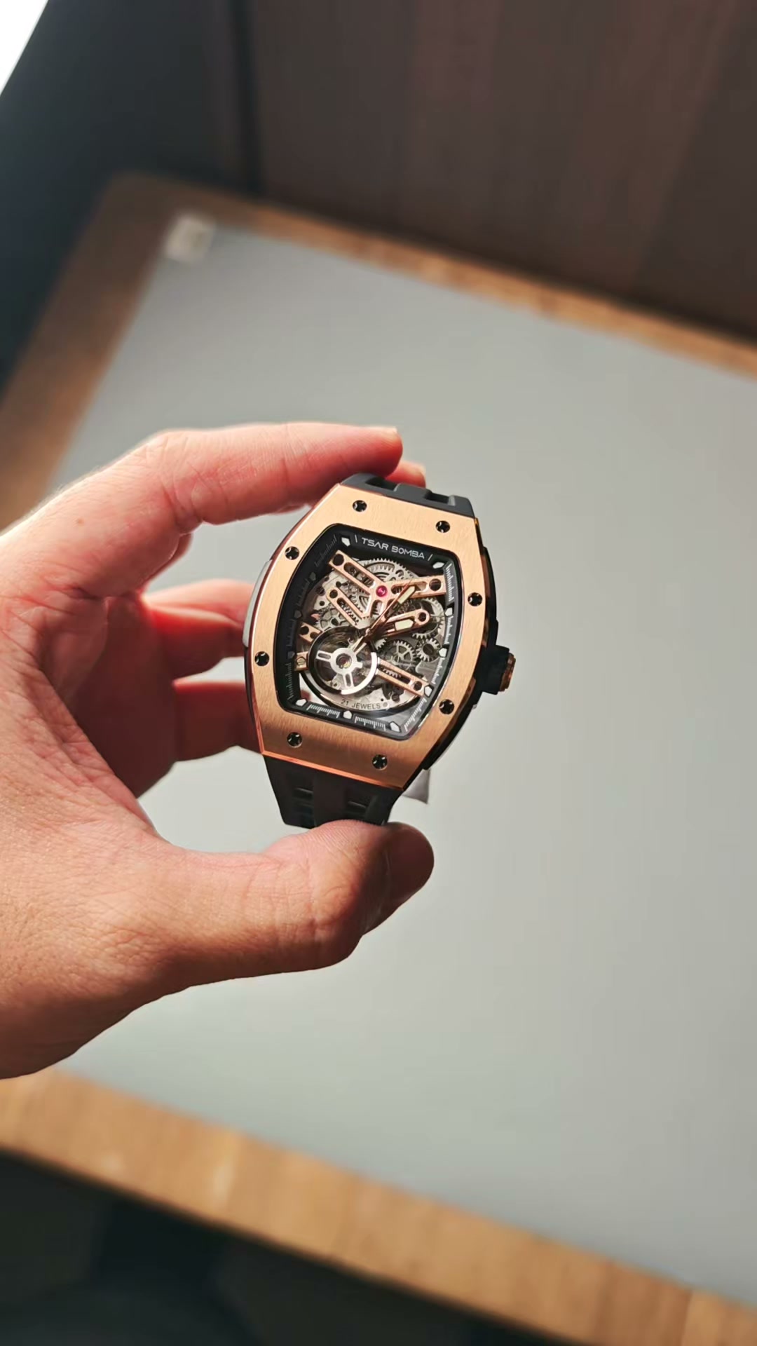 Free Shipping & 30 Day Hassle-Free Returns
