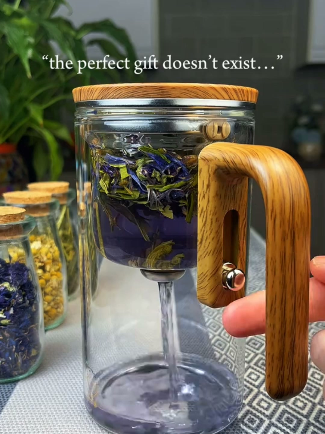 Enjoy 30% Off + FREE Tea Set