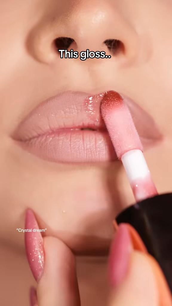 Lip Gloss από Emmanouela Cosmetics