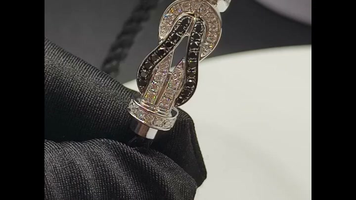 Meaningful Fine Jewelry — A Dream‑Like Gift