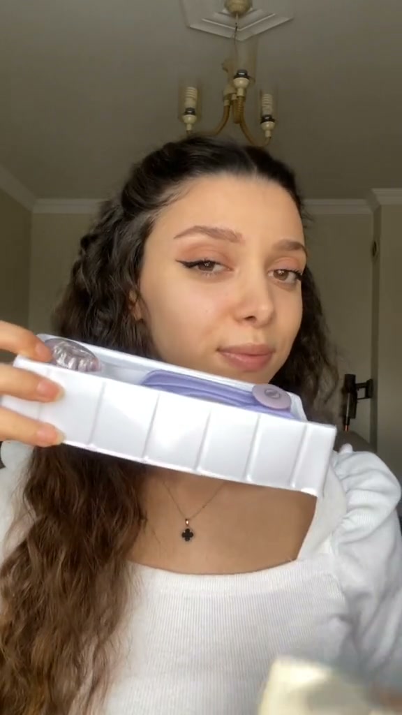 Smooth Skin From the Root — No Wax
