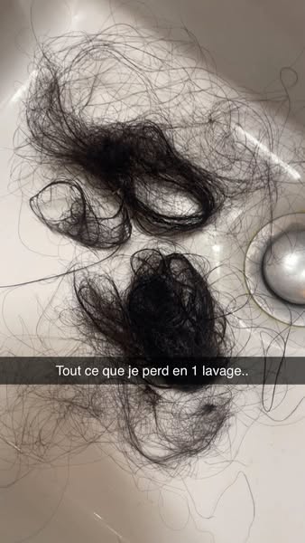 Tout ce que je perds en 1 lavage. Je prenais cette photo tous les dimanches soir.