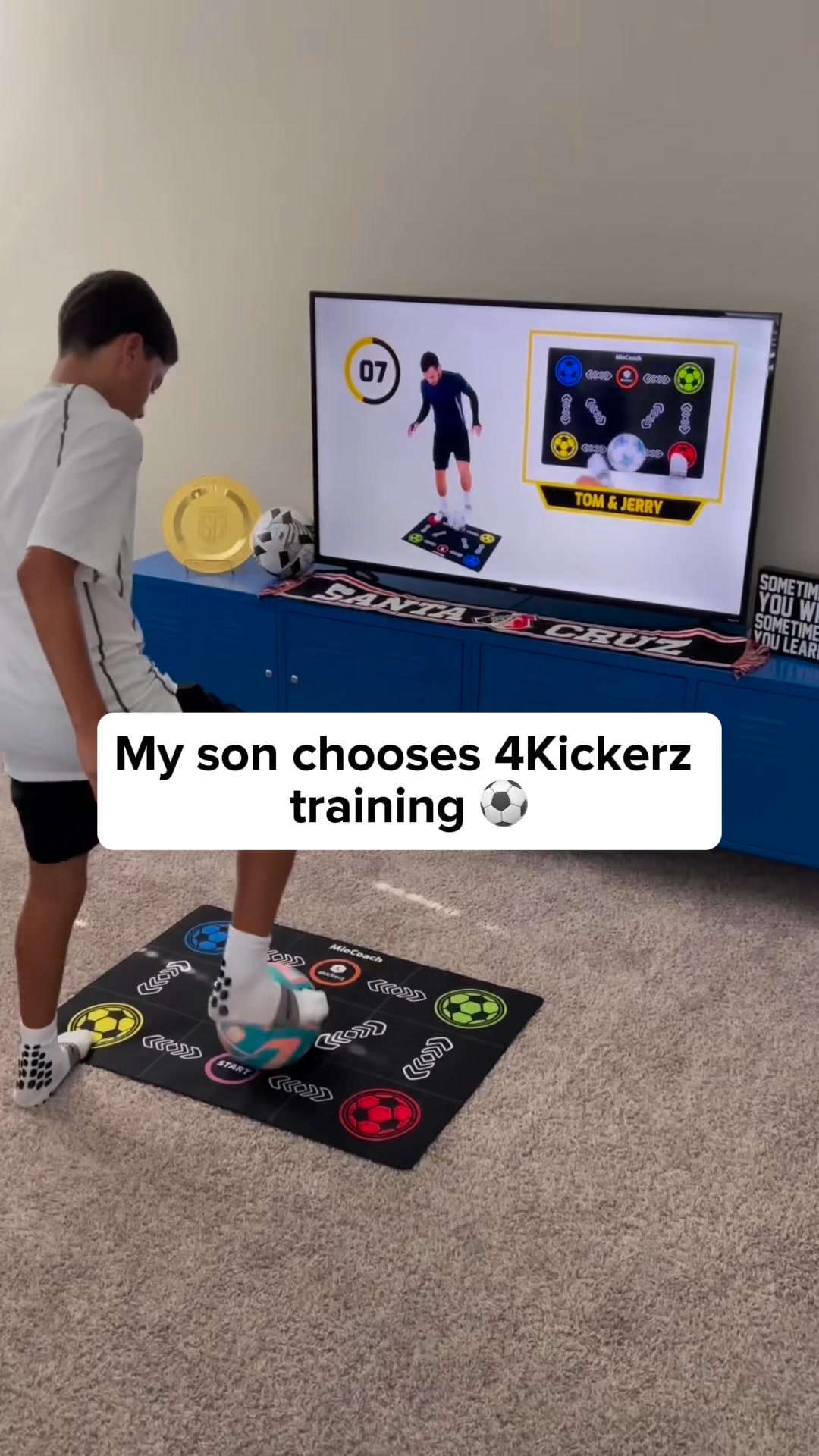 Viral Training Mat I Co-created by Ronaldinho