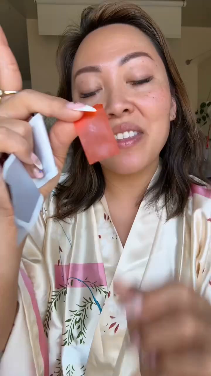 Visible Glow & Even Tone in 4 Weeks