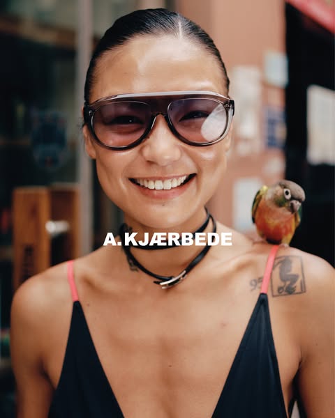 Entdecke A. KJÆRBEDE