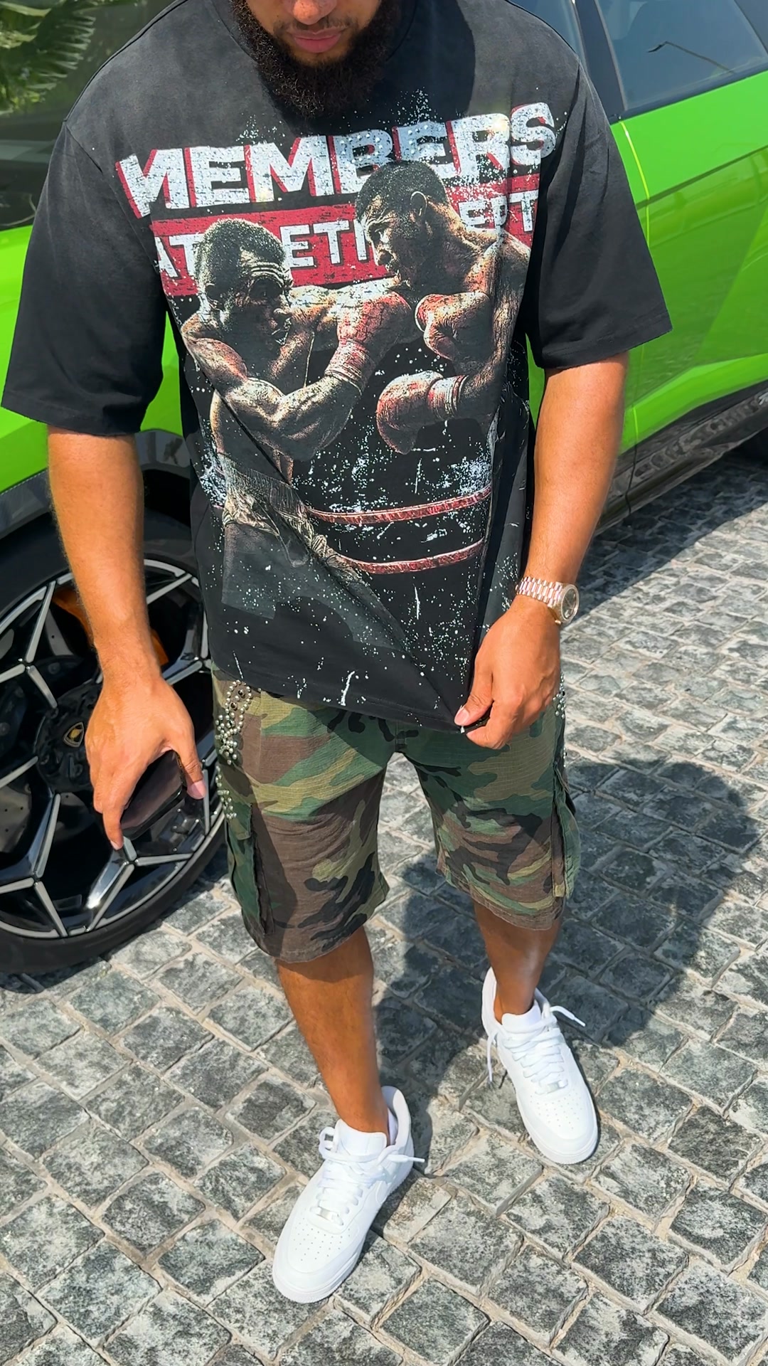 Anúncio de N V L T Y