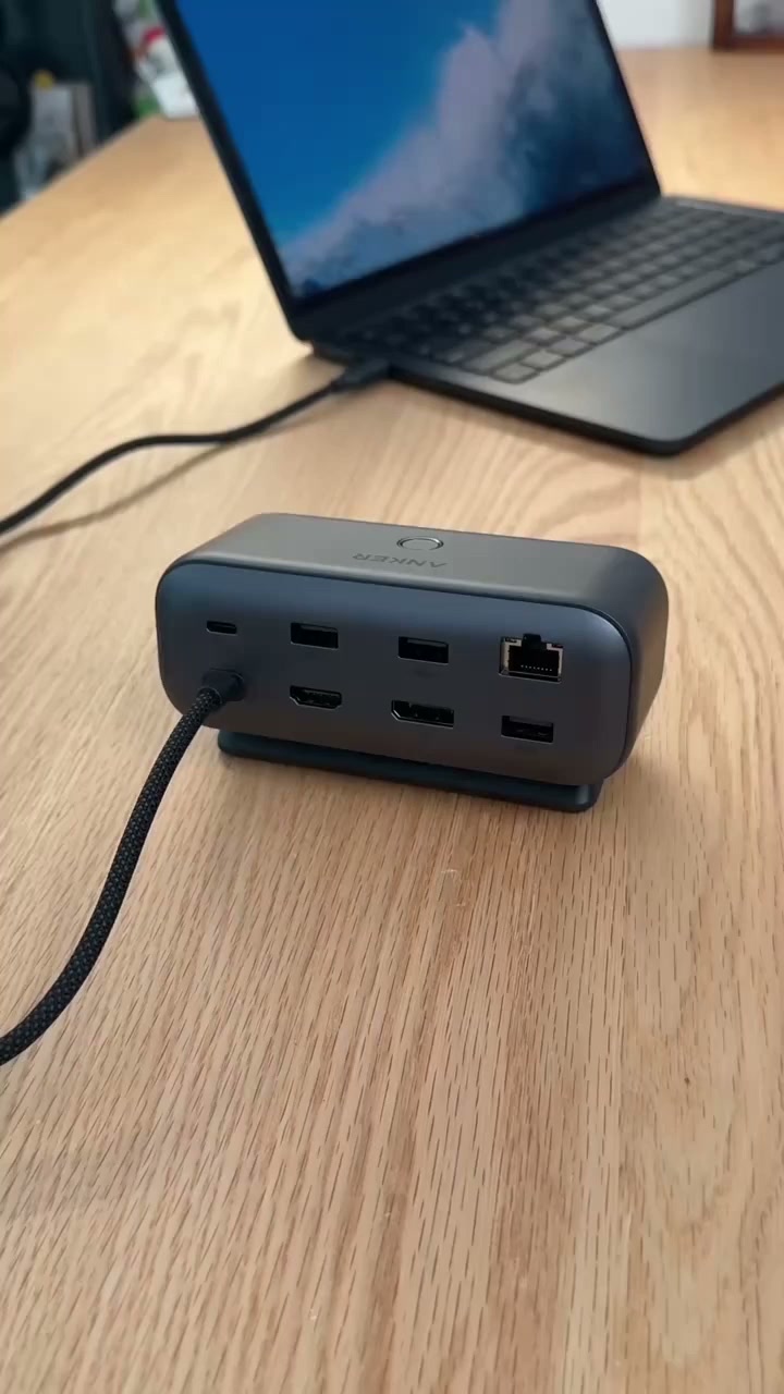 10-in-1 Smart Docking Station