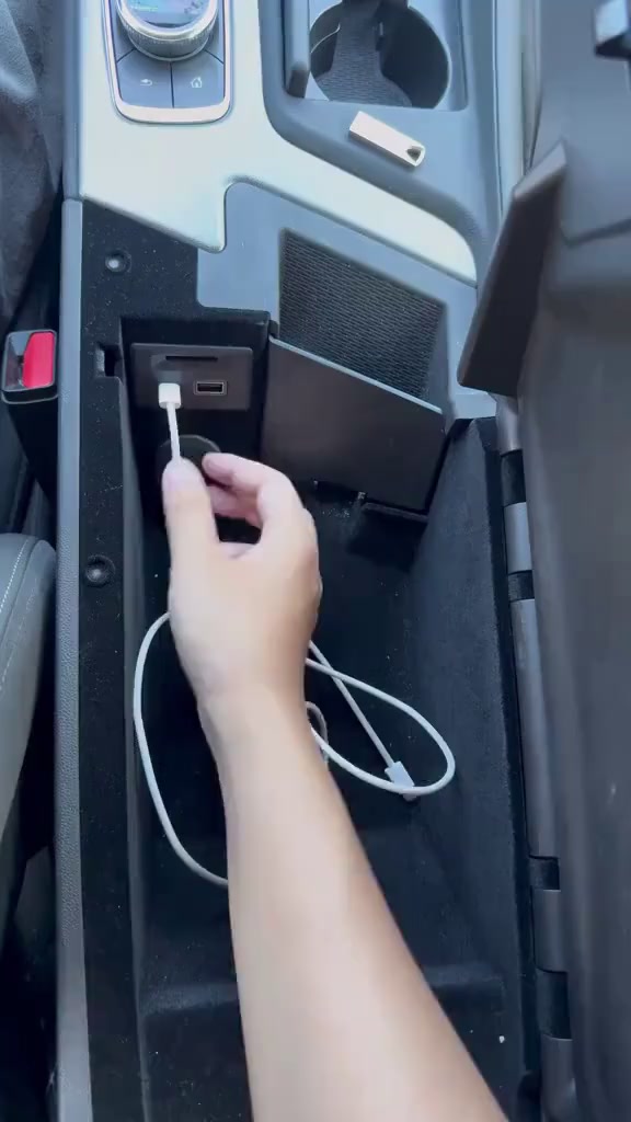 Zamień swój samochód w drugi telefon!
