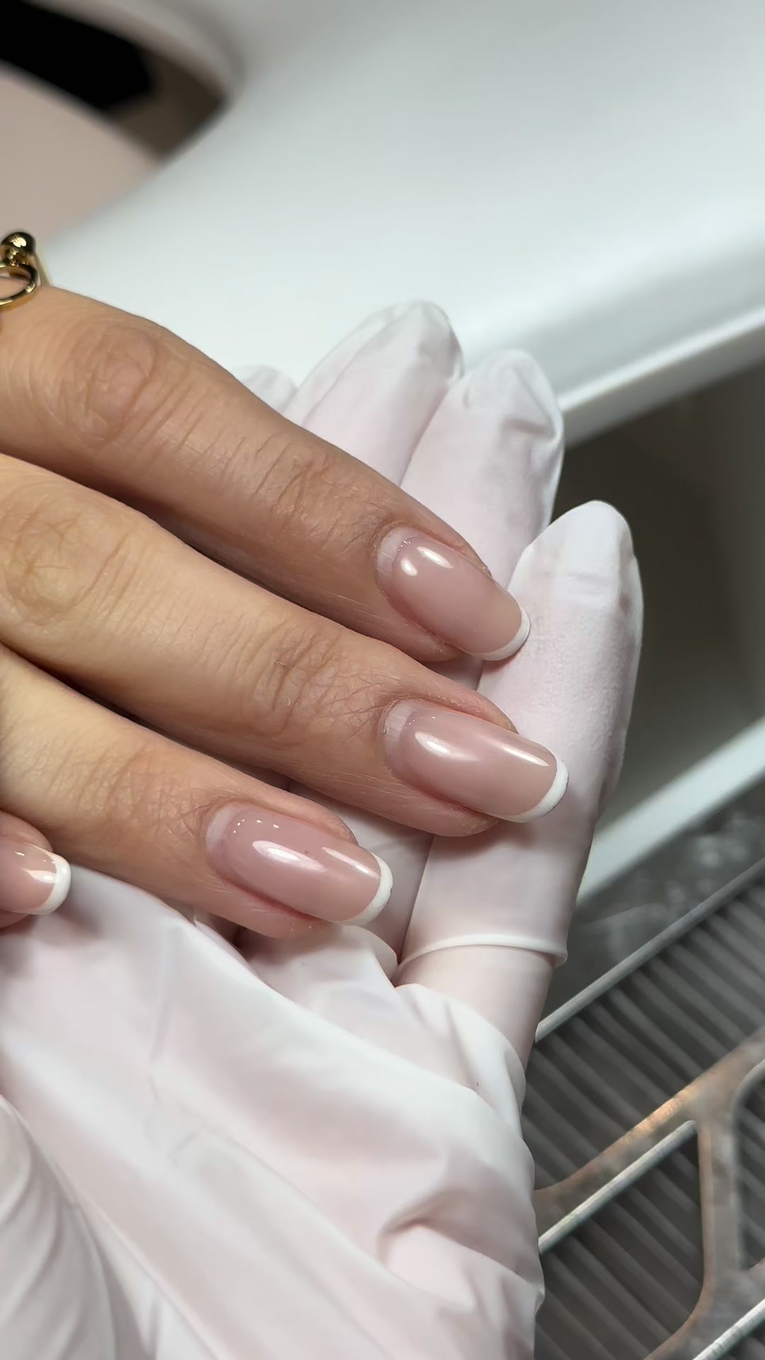 Bästsäljarna nagelteknologer köper om