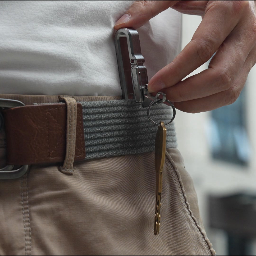 Titaner Titanium Keychain: Precision for Your Everyday Carry.
