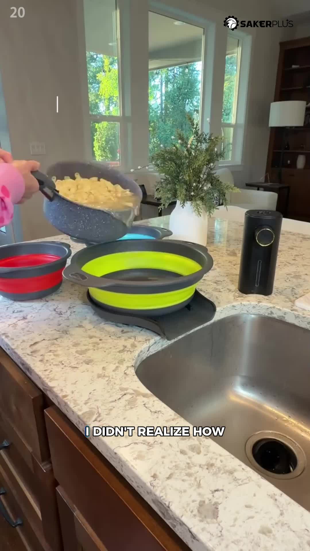 Sakerplus Collapsible Silicone Kitchen Strainer Set