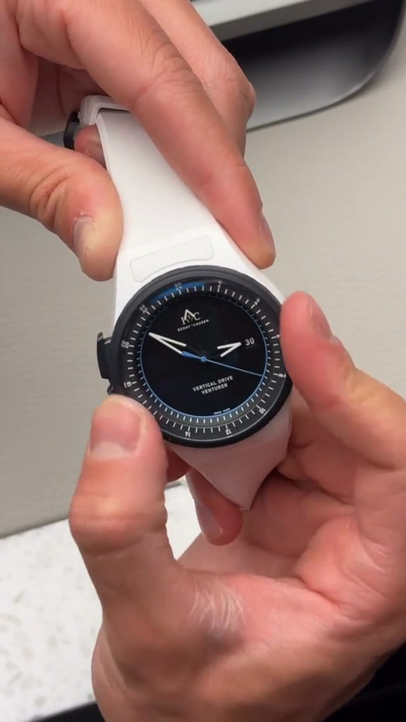 Pilot’s Watch Venturer Vertical Drive IW328601