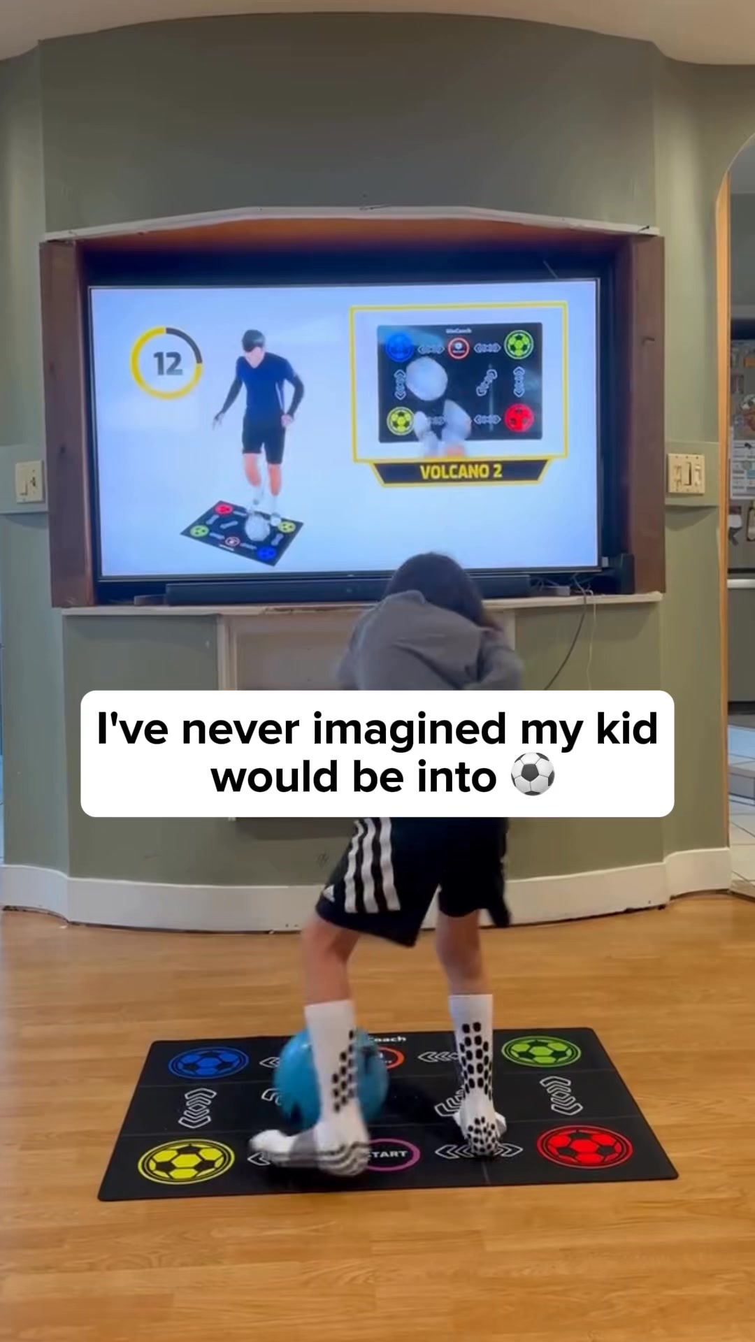 Viral Training Mat I Co-created by Ronaldinho
