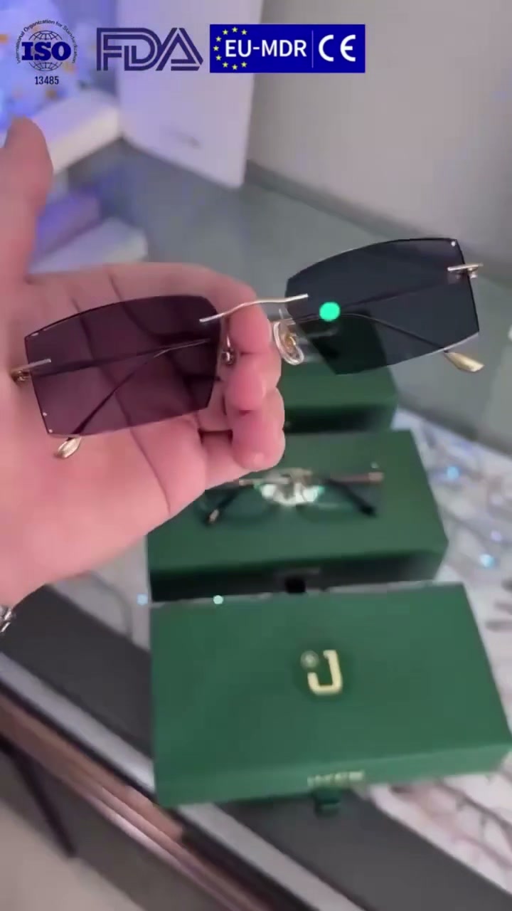 Eine Brille für Nähe und Ferne