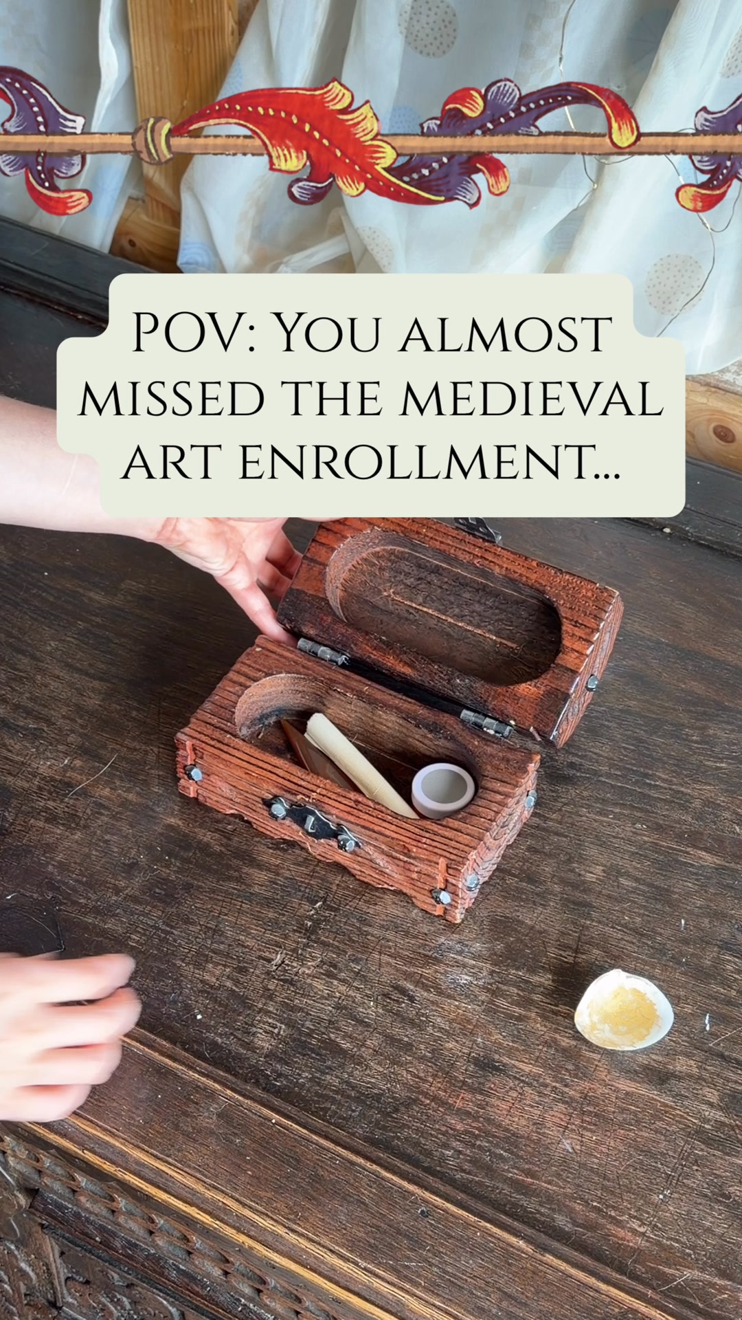 Final Hours to Join the Medieval Illumination Courses