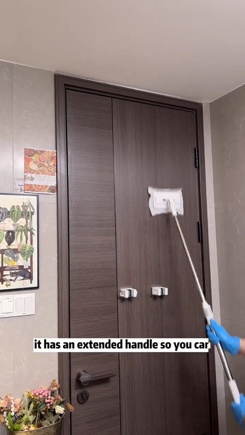 Use Any Old Cloth! The Smart Tooth-Grip Mop That Saves You Money.