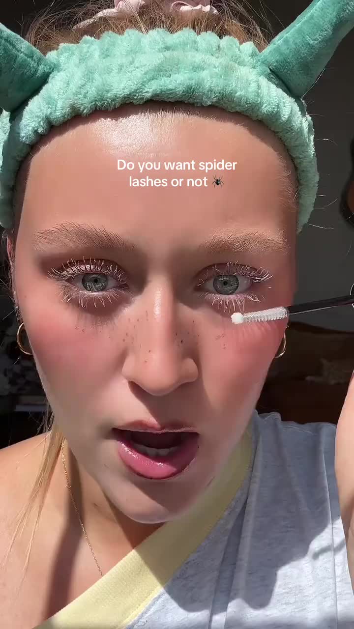 Give Your Lashes a Little Extra Love!