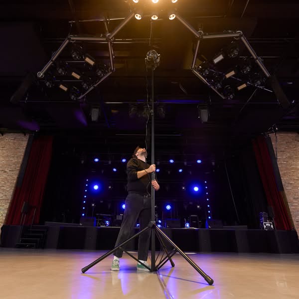 Anúncio de Gravity Stands